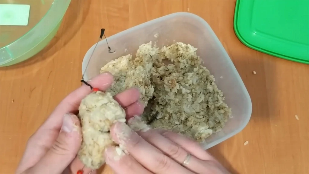 Бюджетна прикормка для ловлі коропа своїми руками: перевірений рецепт для пружини Бюджетна прикормка для ловлі коропа своїми руками: перевірений рецепт для пружини